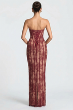 Charlotte Bustier Langes Kleid