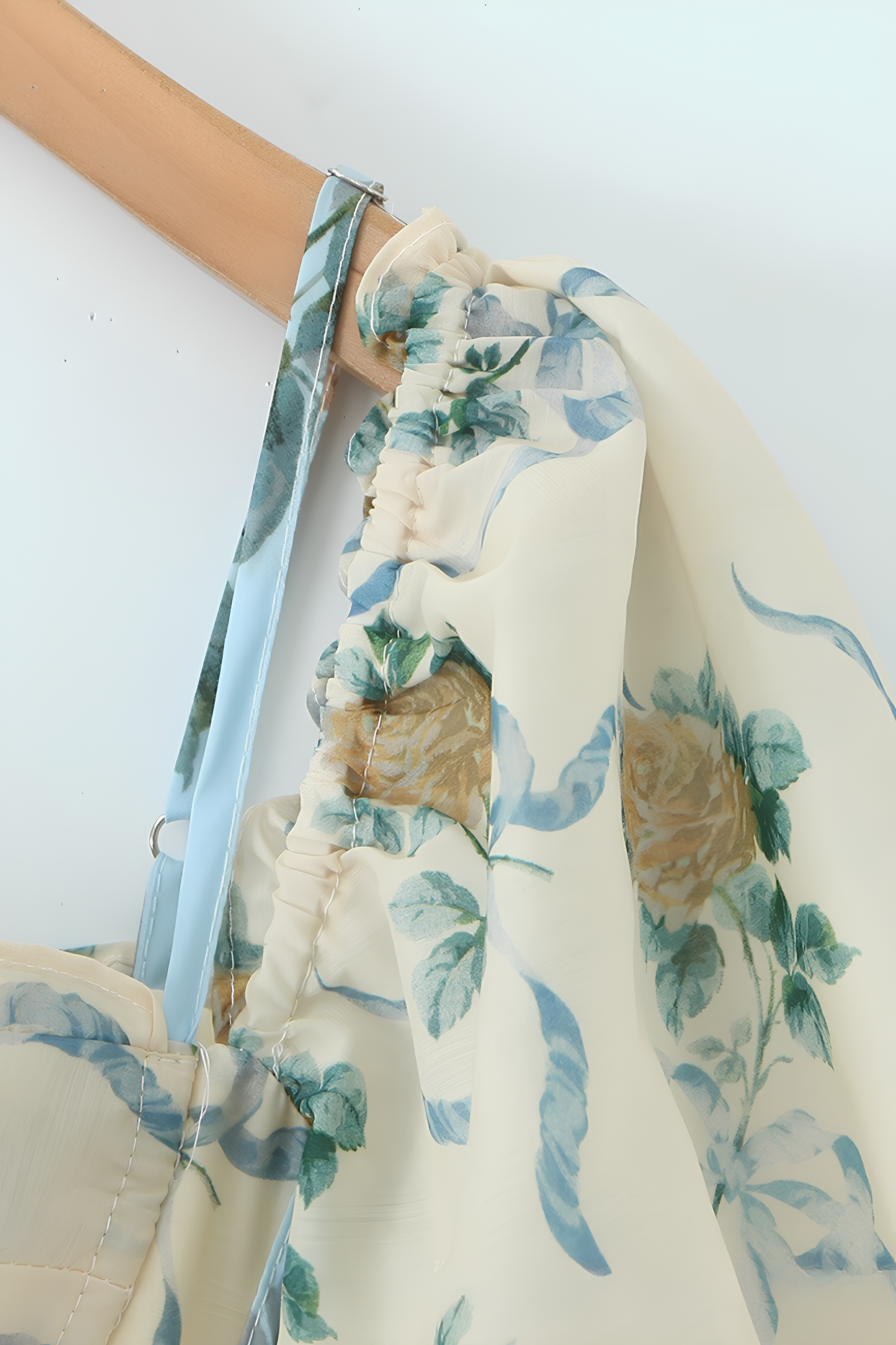 Figurformendes Kleid Mirella