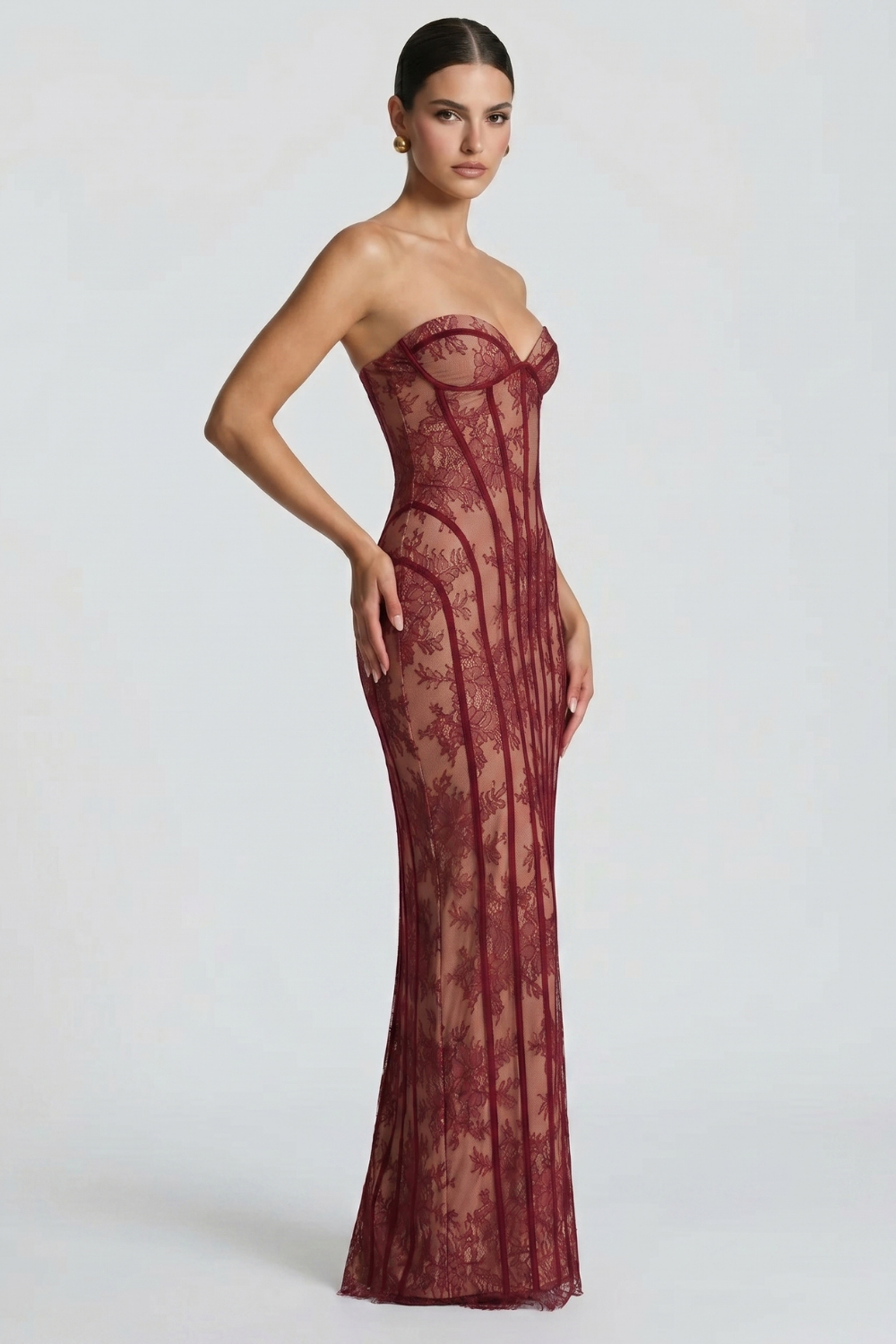 Charlotte Bustier Langes Kleid