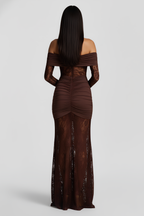 Karla Langes Spitzenkleid