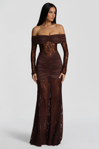Karla Langes Spitzenkleid