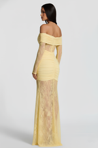 Karla Langes Spitzenkleid