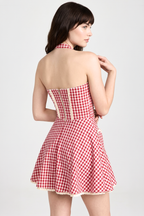 Schönes kurzes Kleid