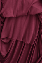 Talia Langes Kleid