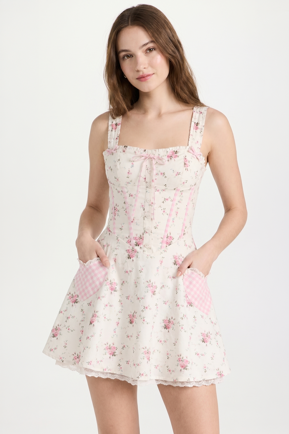 Schönes kurzes Kleid