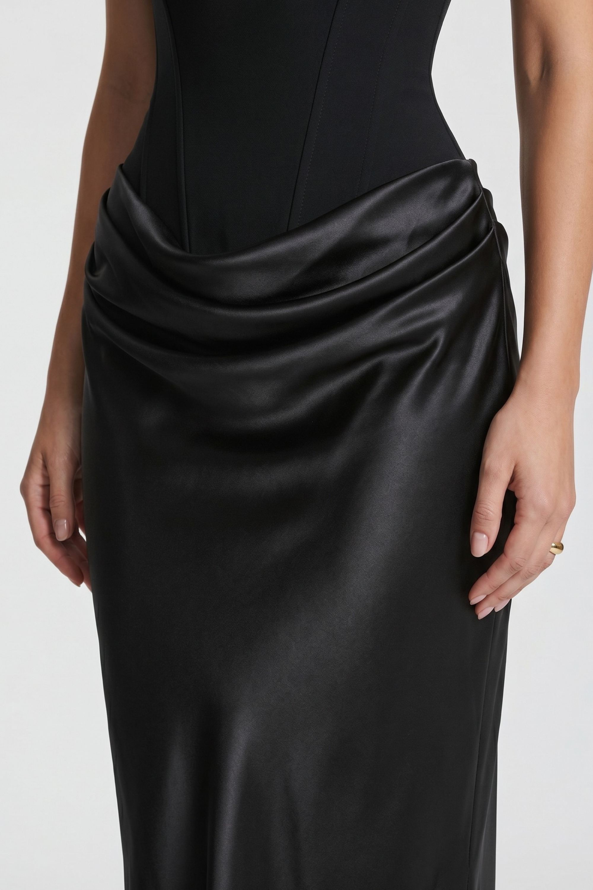 Amy Bustier Langes Kleid