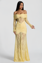 Karla Langes Spitzenkleid