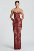 Charlotte Bustier Langes Kleid