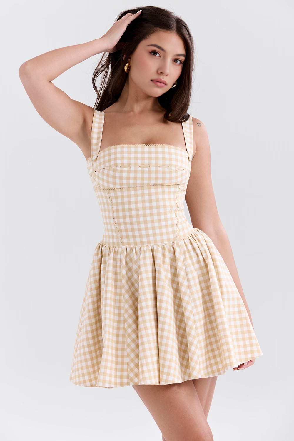 Kurzes Scarlett-Kleid